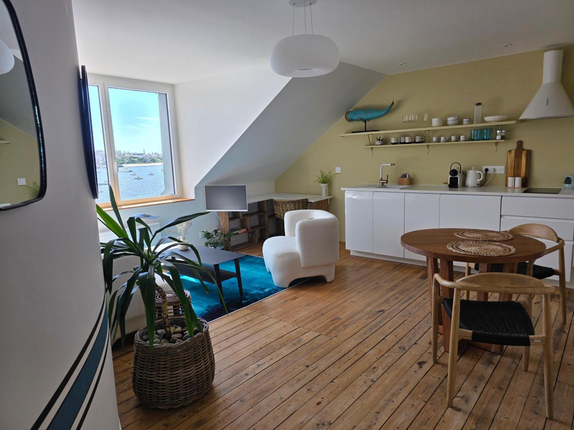 Anatoline Audierne Appartements Vue Mer - Sea & Harbor Stay Exterior photo